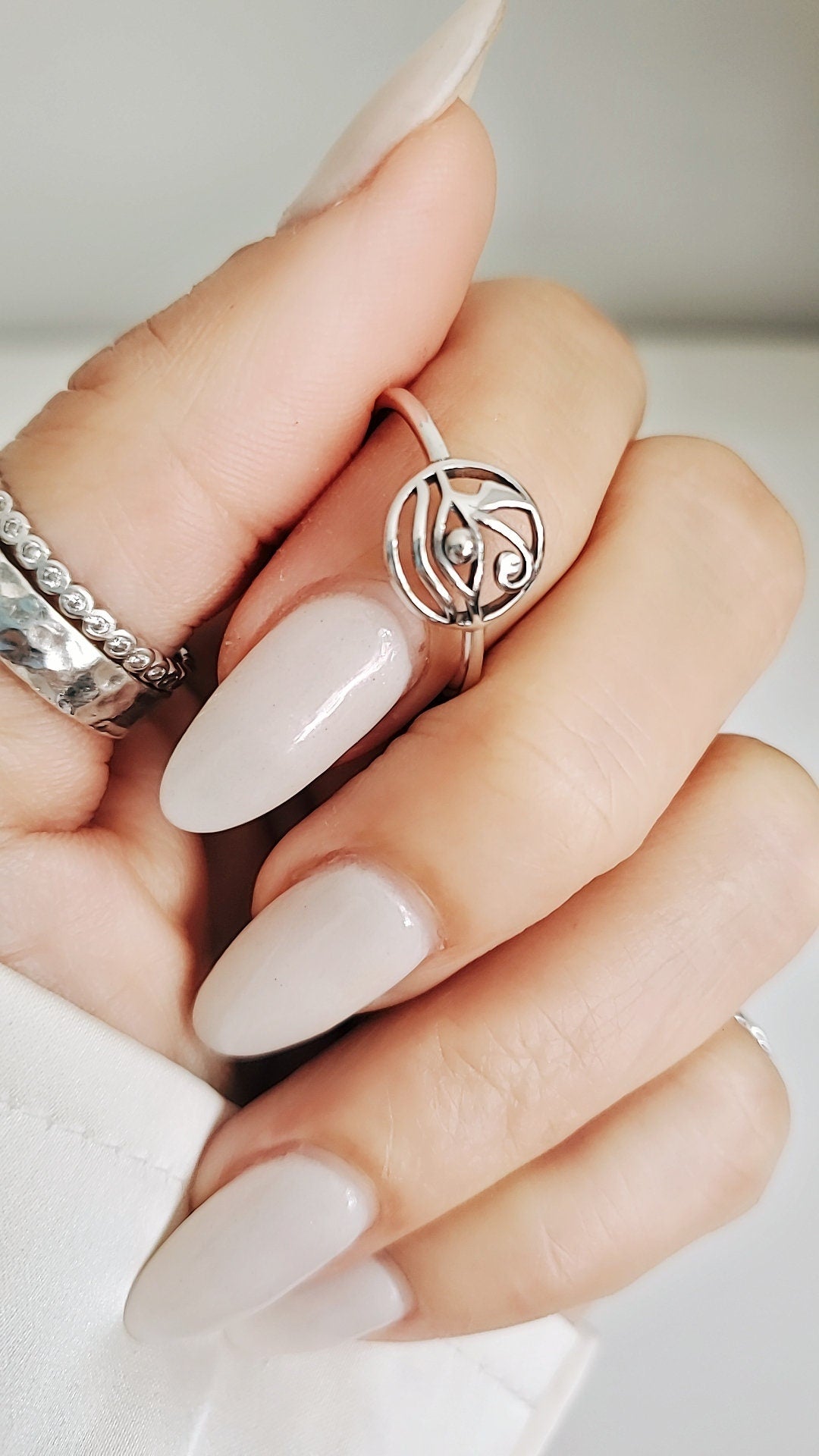 Sterling Silver Amulet Eye of Horus Ring - view 8