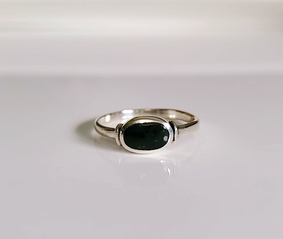 Sterling Silver 925 Oval Onyx Ring - view 5