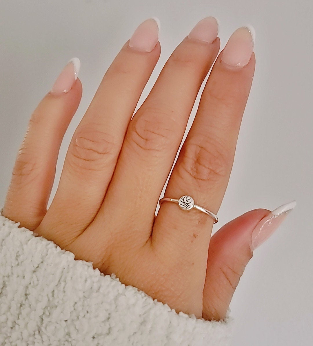 Sterling Silver Dainty Ocean Crescent Moon Ring - view 9