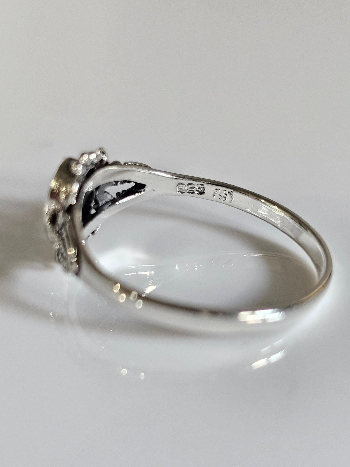 Sterling Silver Genuine Turquoise Vintage Ring - view 5