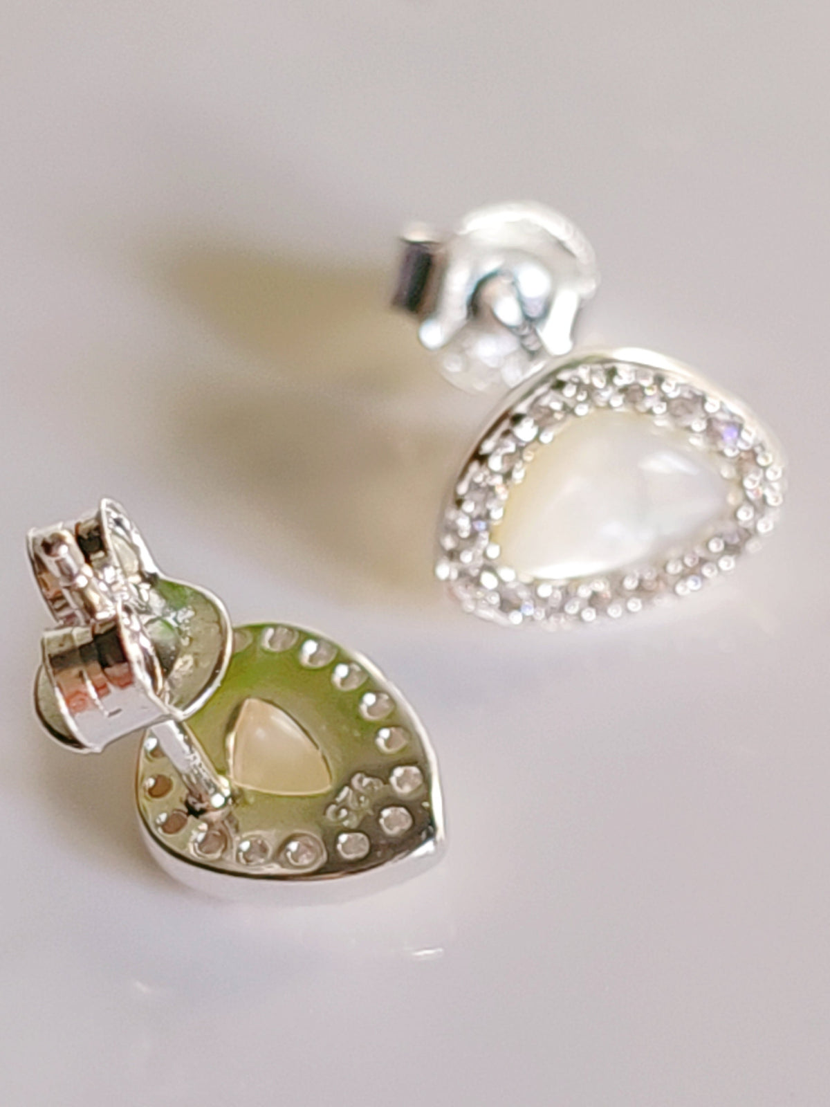 Sterling Silver 925 Mother of Pearl Stud Earrings - view 4