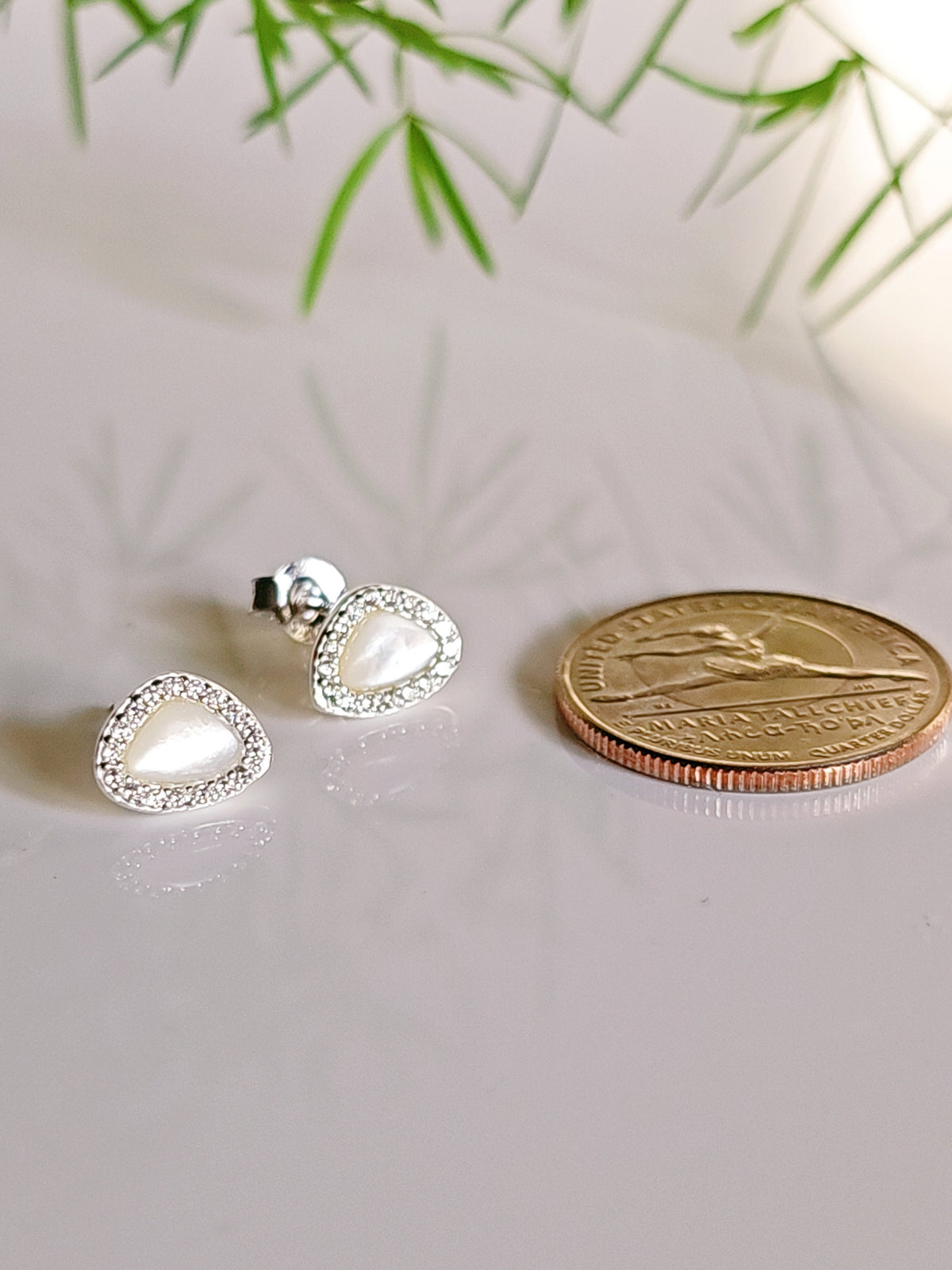 Sterling Silver 925 Mother of Pearl Stud Earrings - view 3