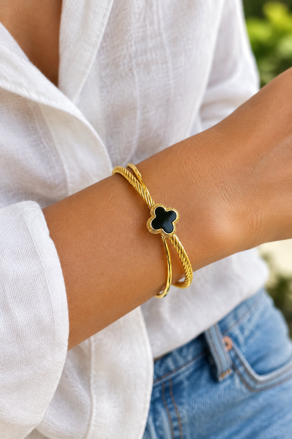 Black Flower Gold Bangle