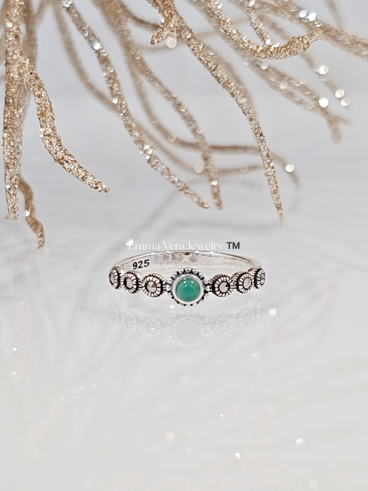 Sterling Silver 925 Emerald Marcasite Ring - view 4