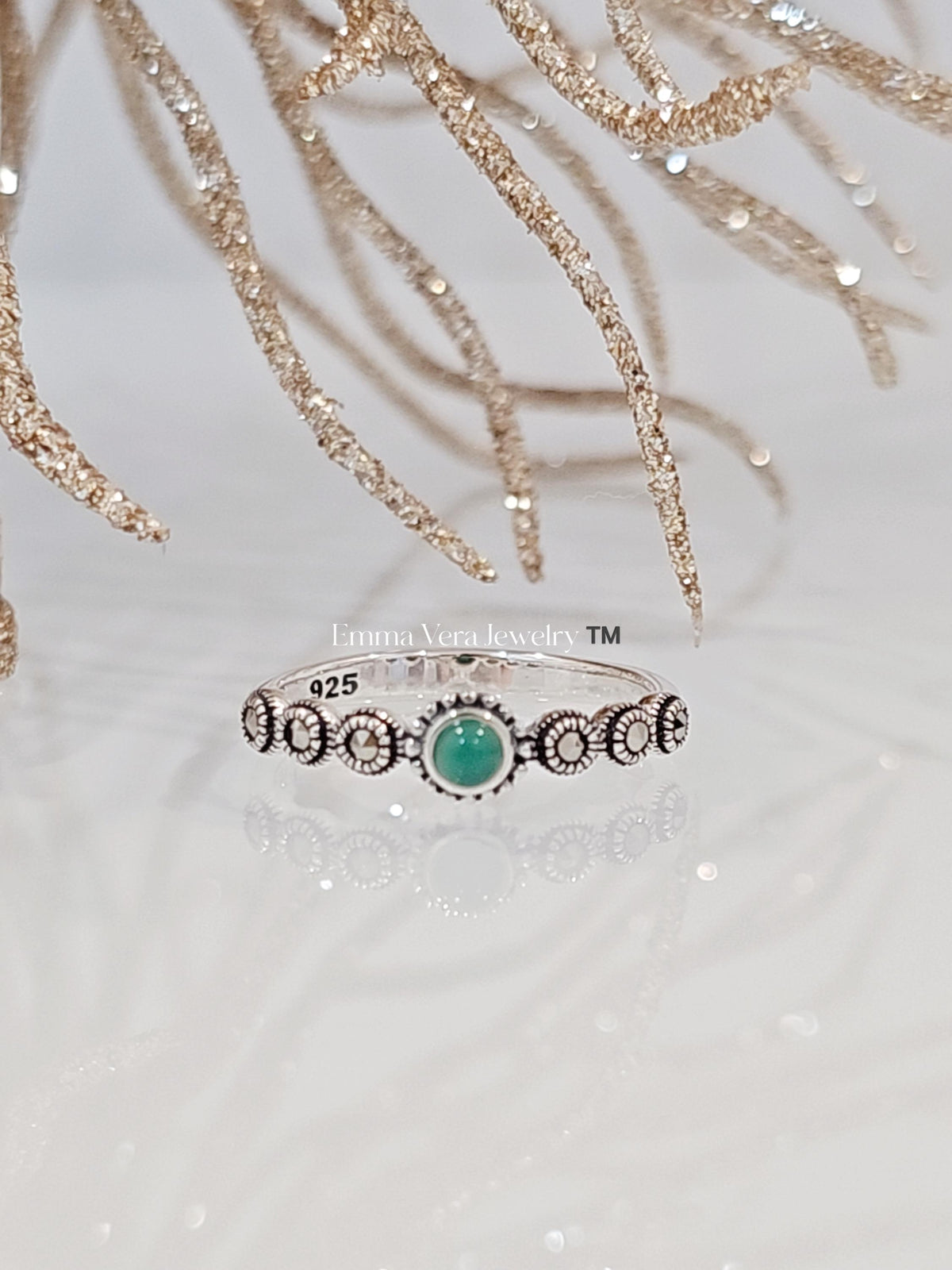 Sterling Silver 925 Emerald Marcasite Ring - view 3