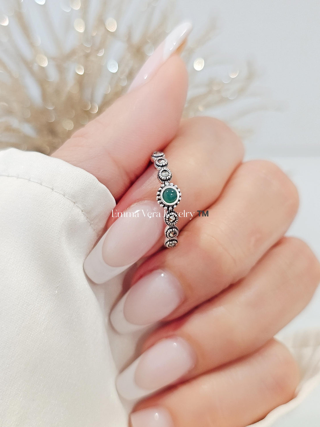 Sterling Silver 925 Emerald Marcasite Ring