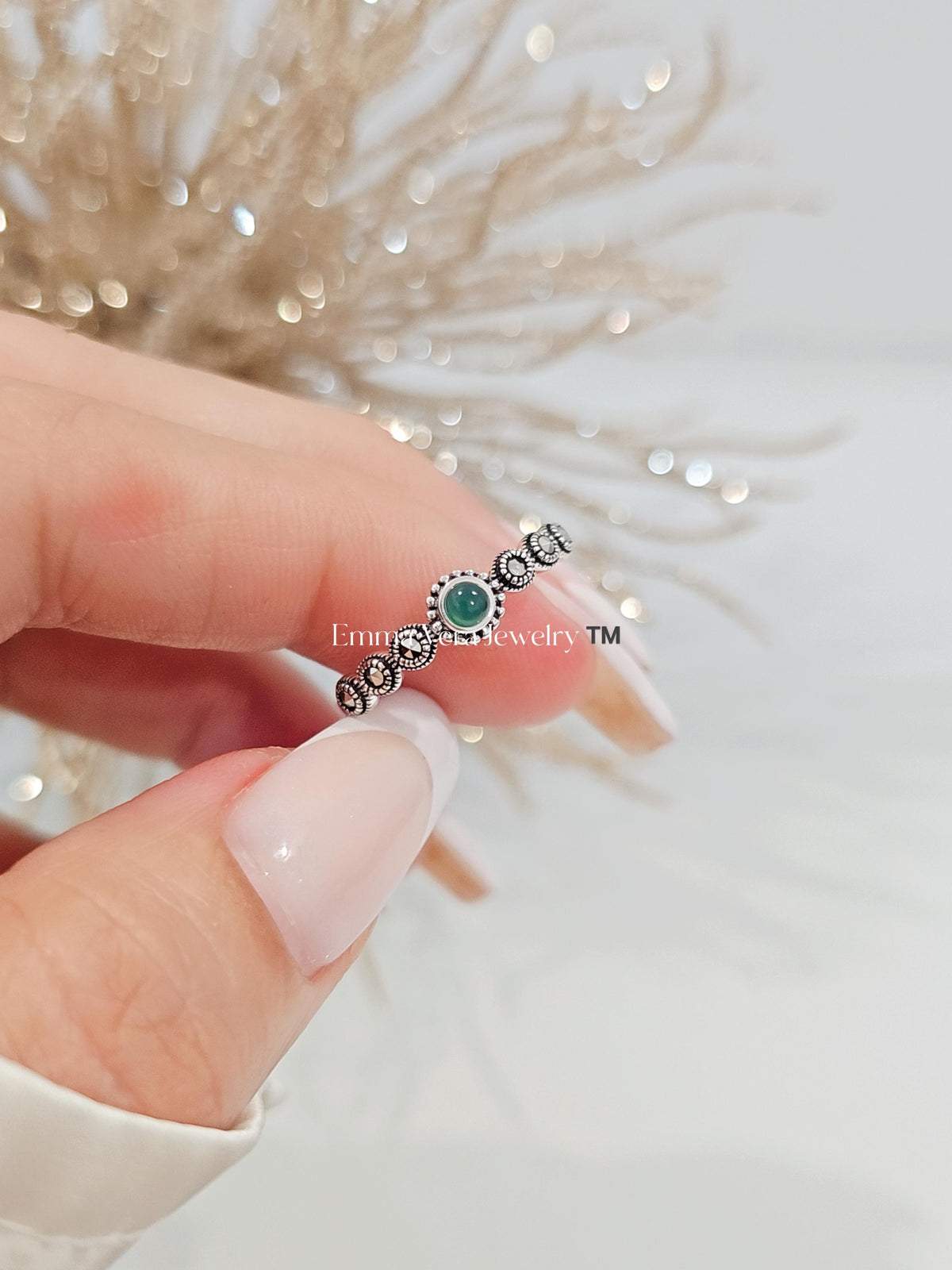Sterling Silver 925 Emerald Marcasite Ring - view 5