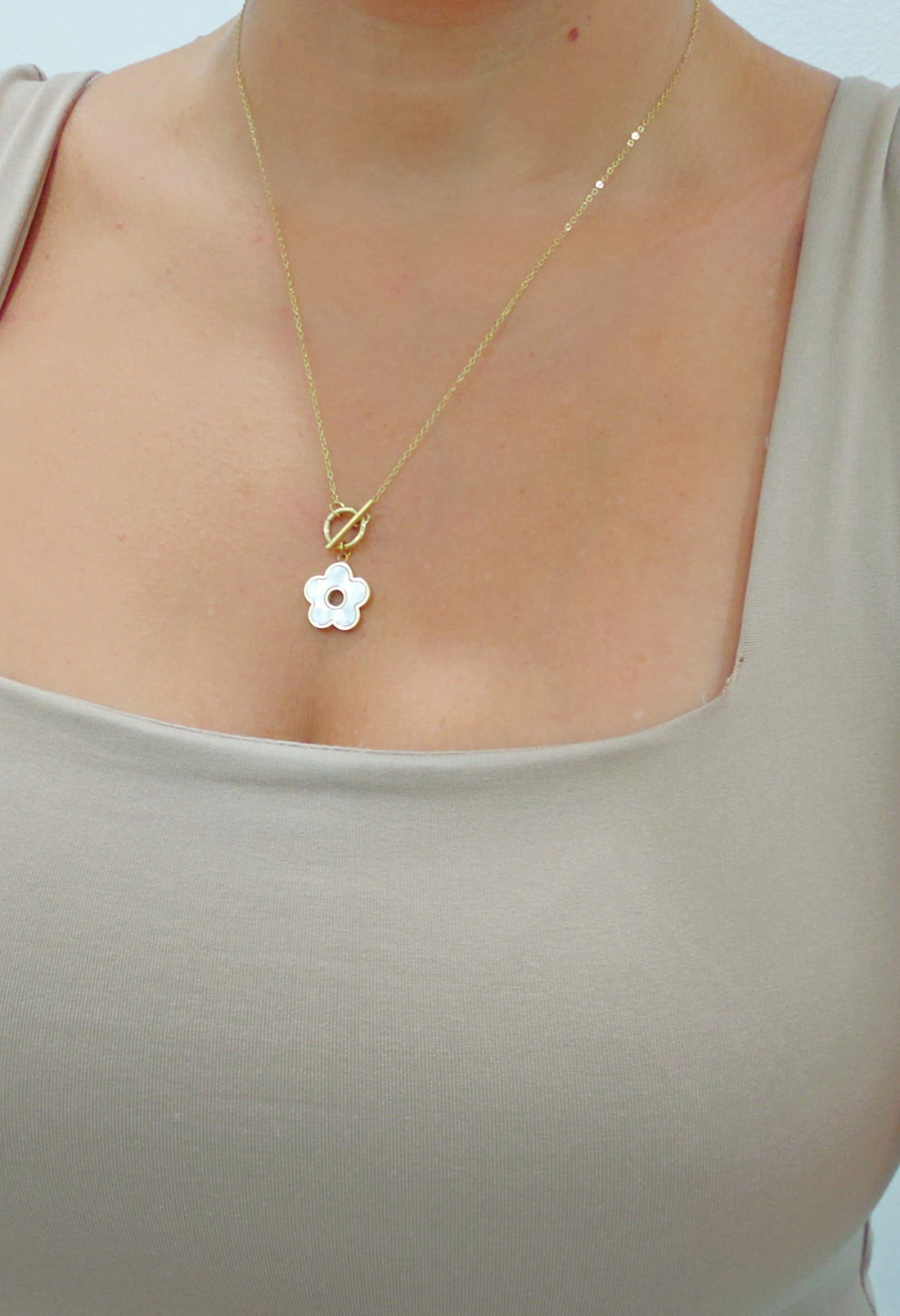 Mother of Pearl Toggle Closure Gold Necklace