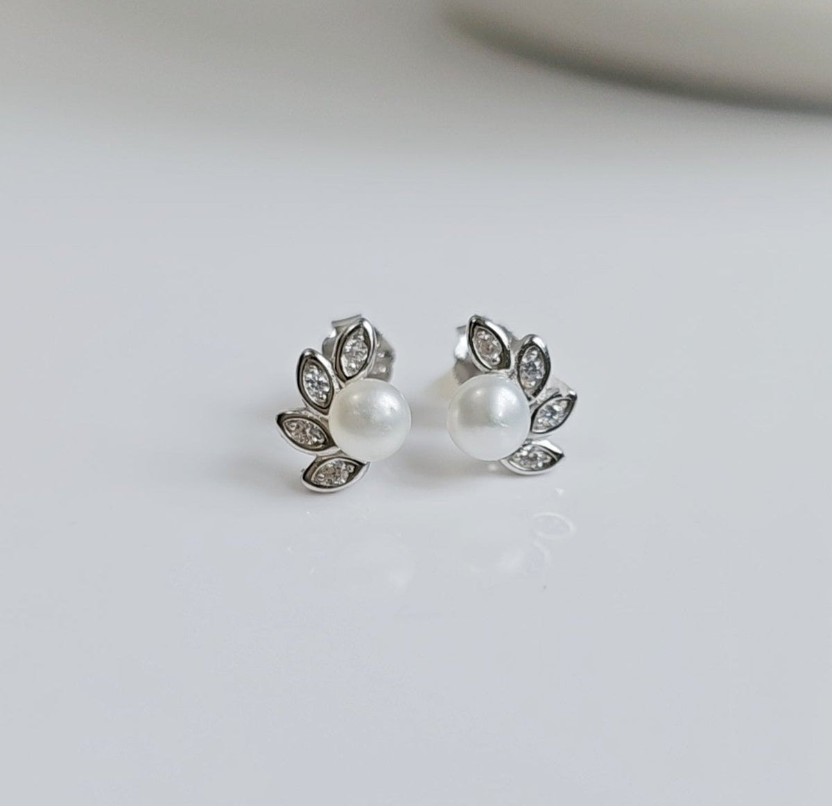 Sterling Silver 925 Dainty Pearl Fan Stud Earrings - view 3