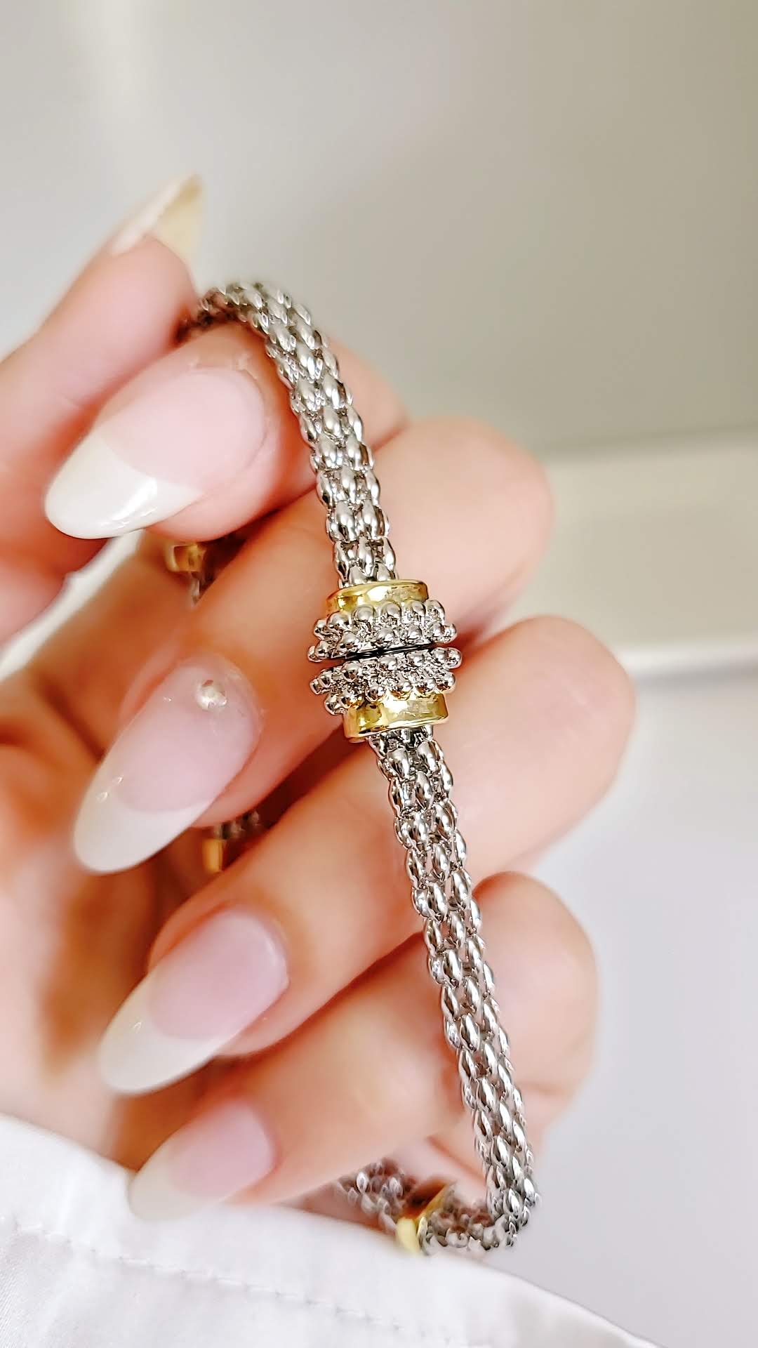 Statement Halo Two Tone O Bracelet - view 6