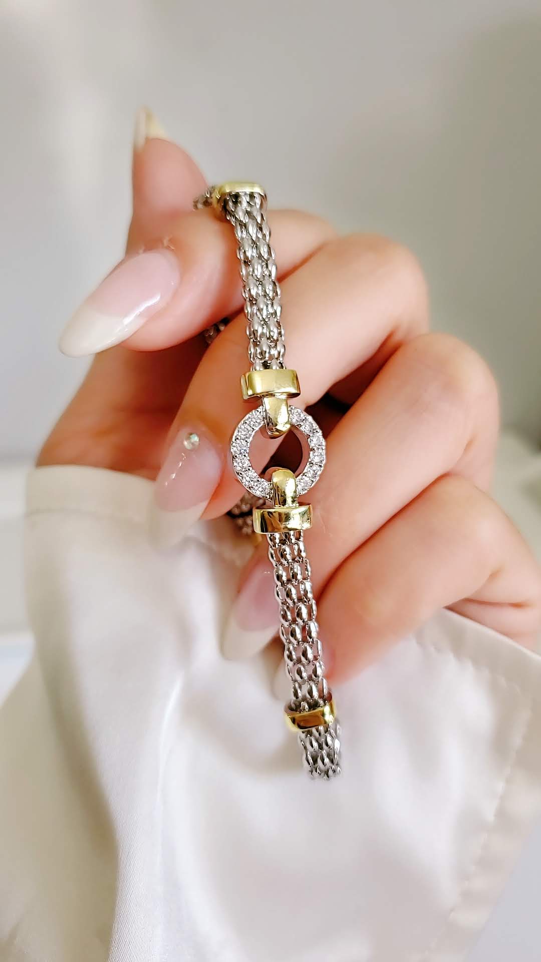 Statement Halo Two Tone O Bracelet - view 3