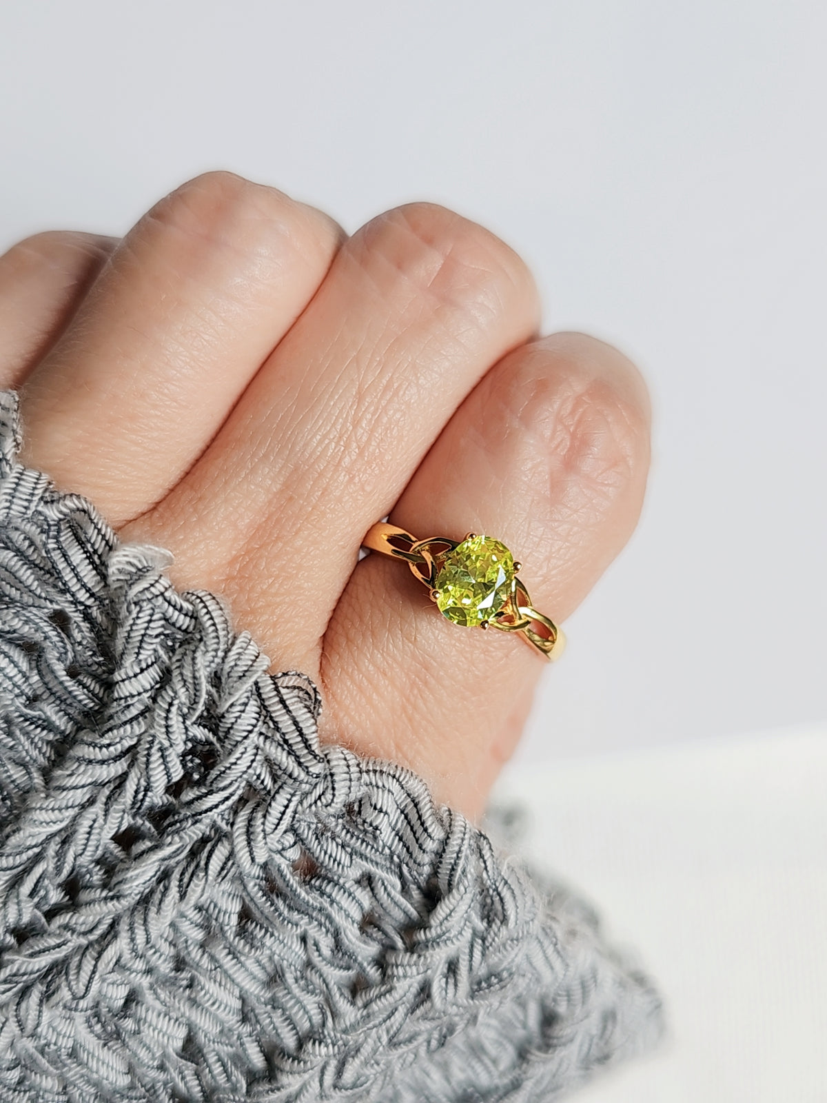 Sterling Silver Gold 925 Celtic Peridot Ring - view 2
