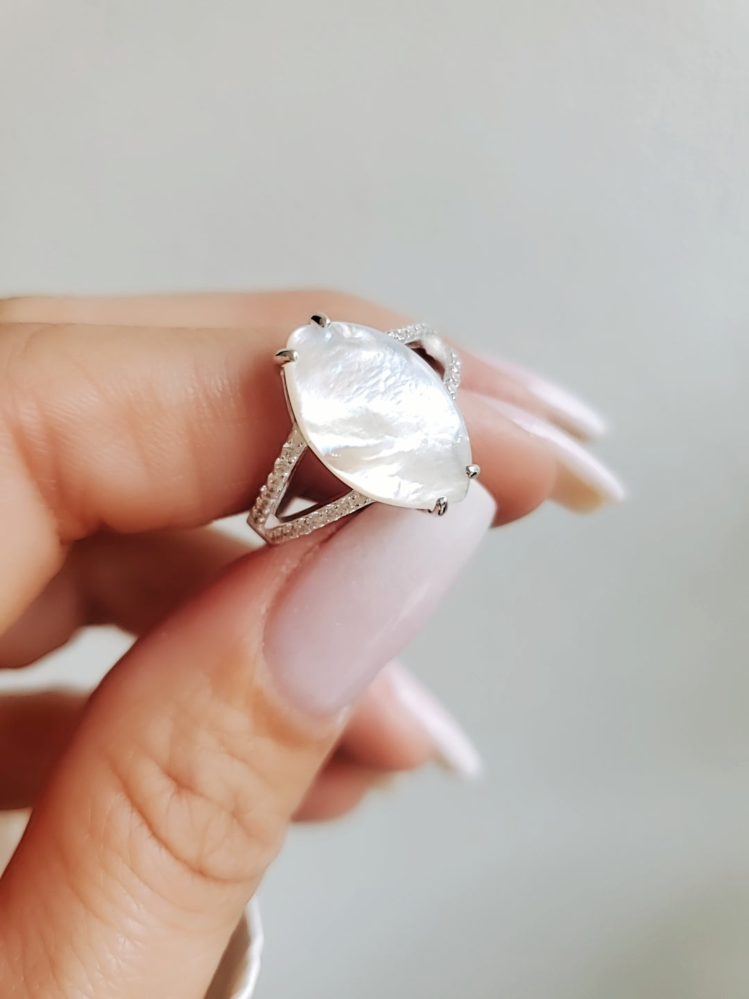 Sterling Silver Natural Mother of Pearl Statement Bold Ring