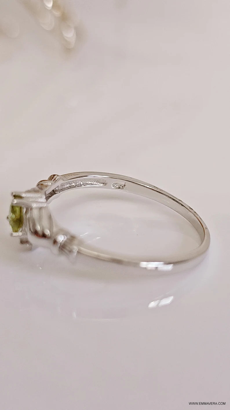 Sterling Silver Dainty Claddagh Peridot Ring - view 8