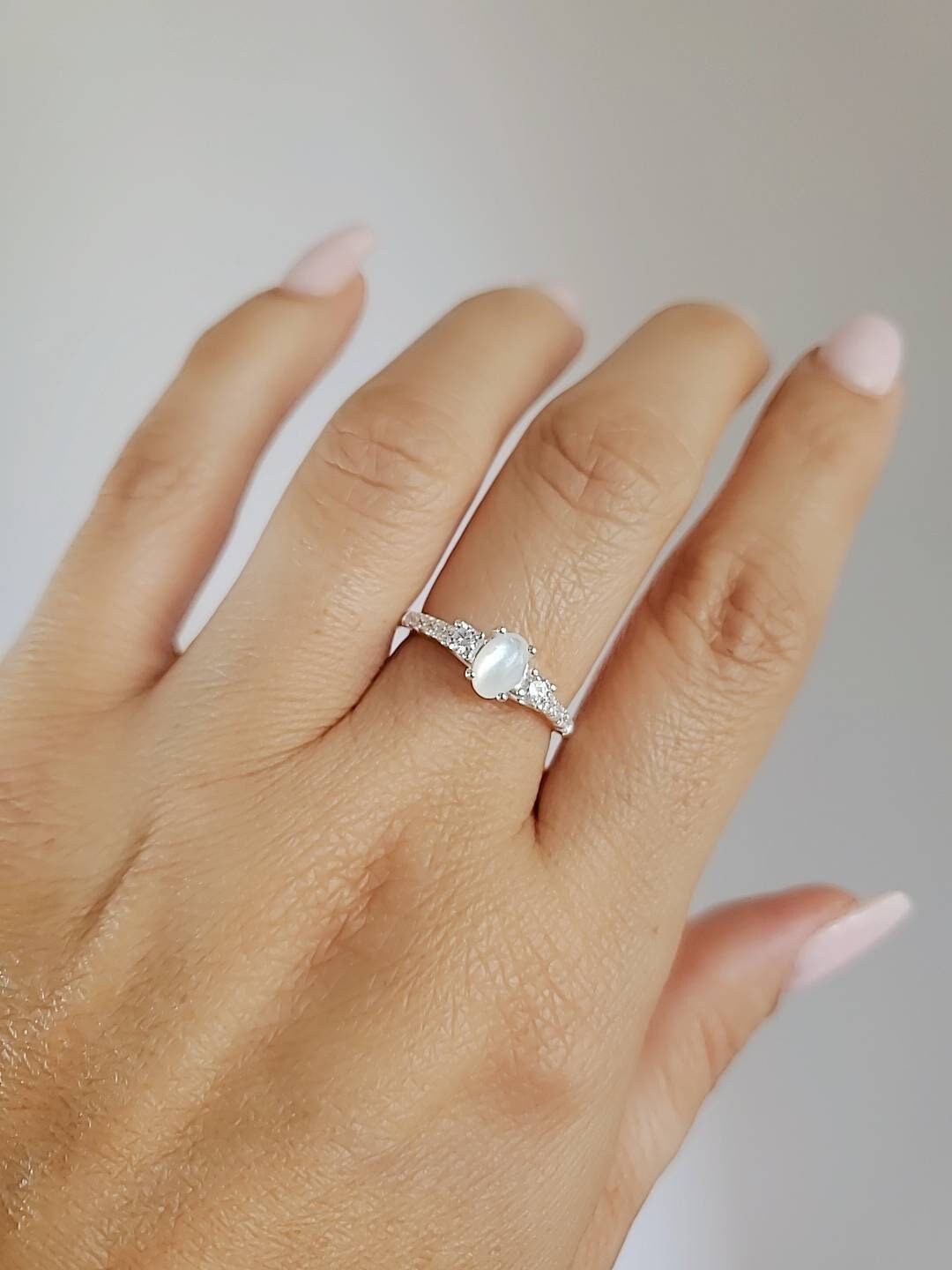 Sterling Silver Natural Mother of Pearl Ring - view 4